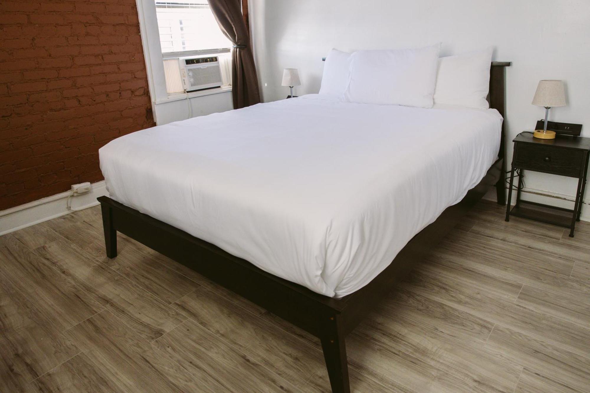 Hunter Arms Hotel เซนต์คลาวด์ ภายนอก รูปภาพ